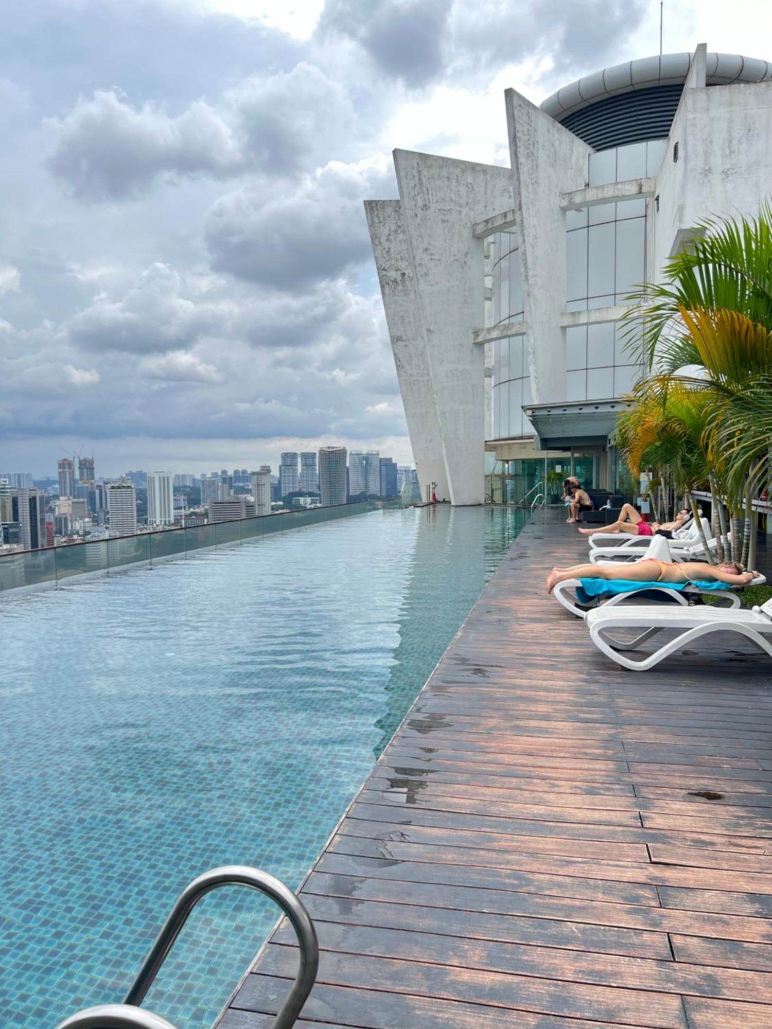 Regalia Spritz Empire Hostel Kuala Lumpur Kültér fotó