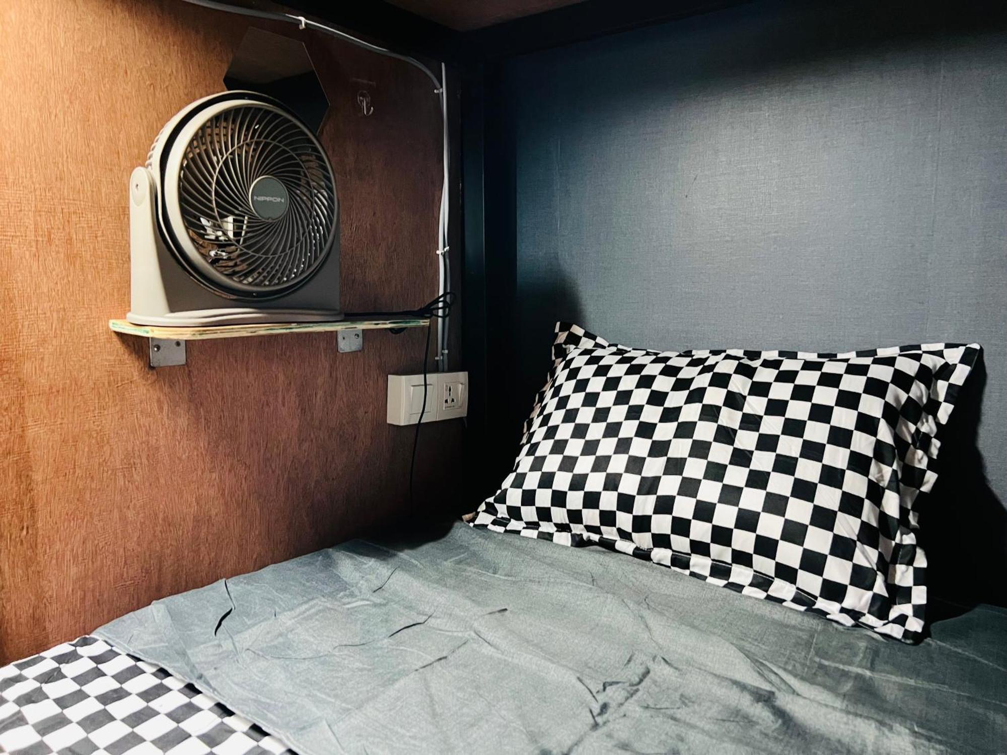 Regalia Spritz Empire Hostel Kuala Lumpur Kültér fotó