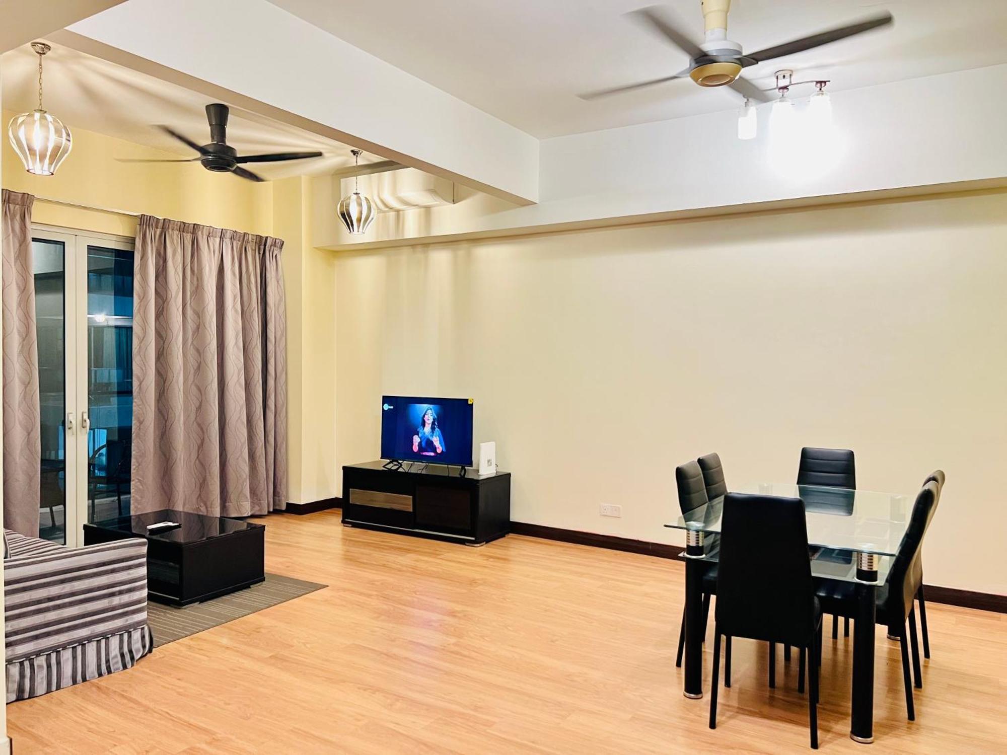 Regalia Spritz Empire Hostel Kuala Lumpur Kültér fotó