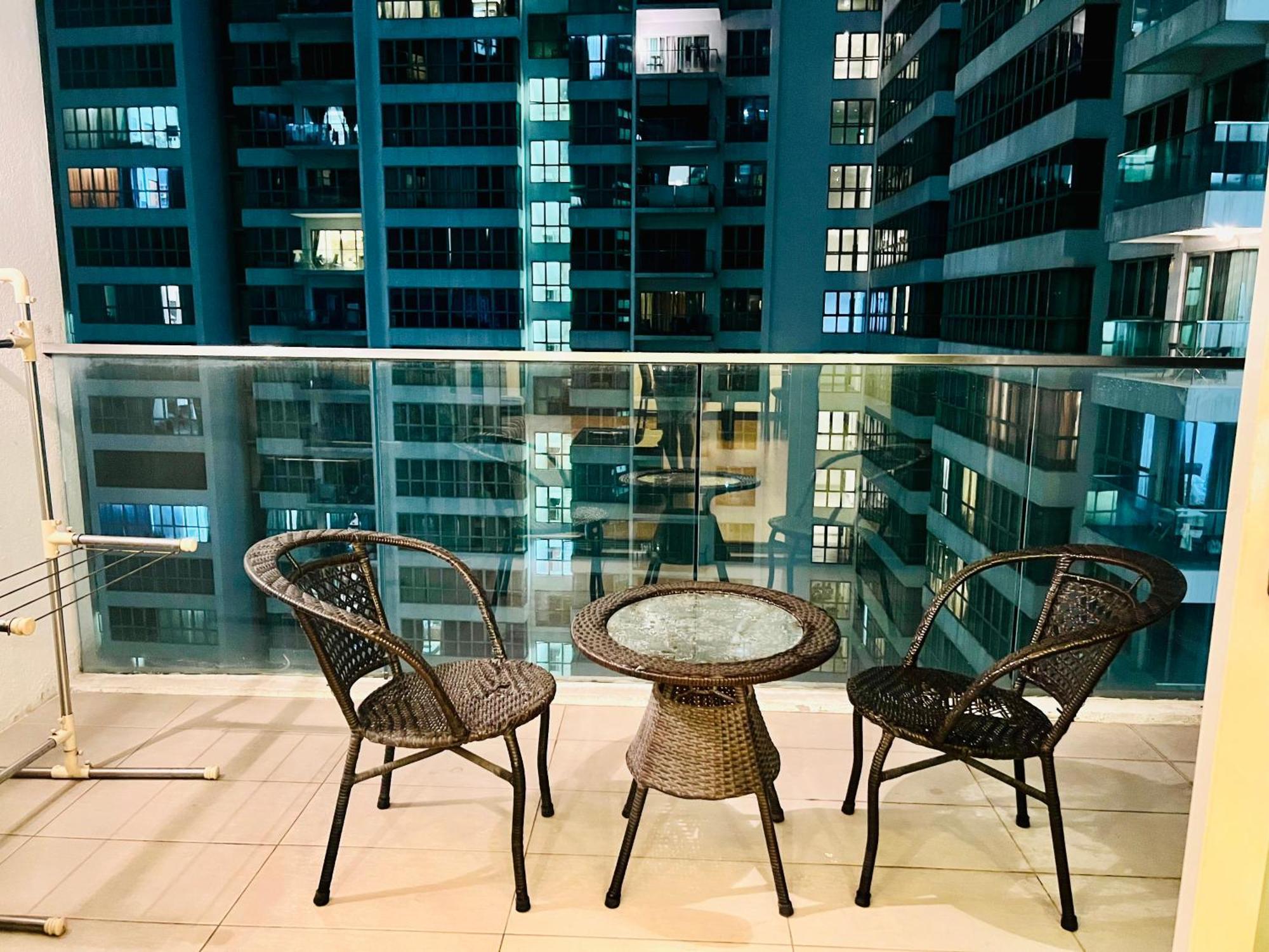 Regalia Spritz Empire Hostel Kuala Lumpur Kültér fotó