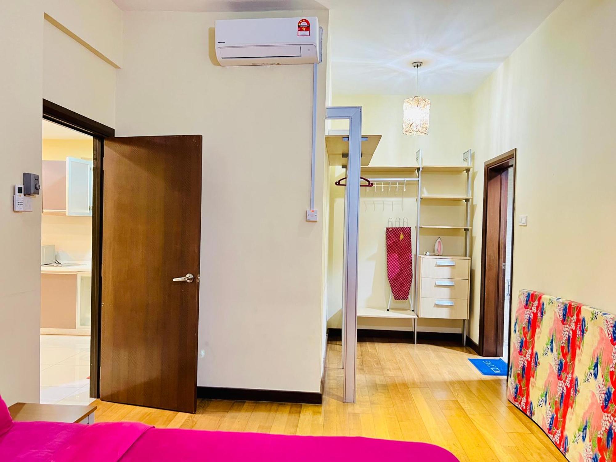 Regalia Spritz Empire Hostel Kuala Lumpur Kültér fotó